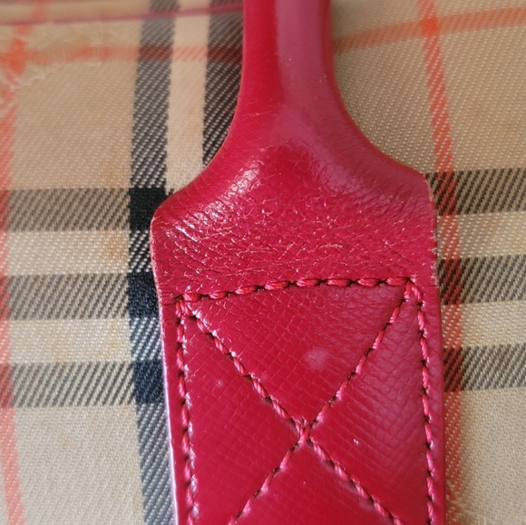 Burberry Red Nova Check 2 way bag - Picture 8 of 14